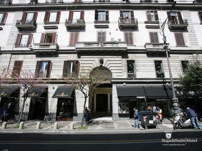 Napoli Suite Extérieur photo